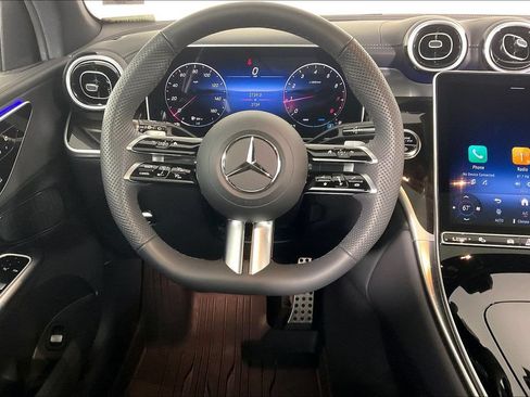 Used 2026 Mercedes-Benz GLC 300 4MATIC image 5