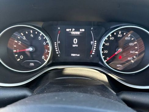 Used 2021 Jeep Compass Latitude w/ Driver Assistance Group AWD/4WD image 8