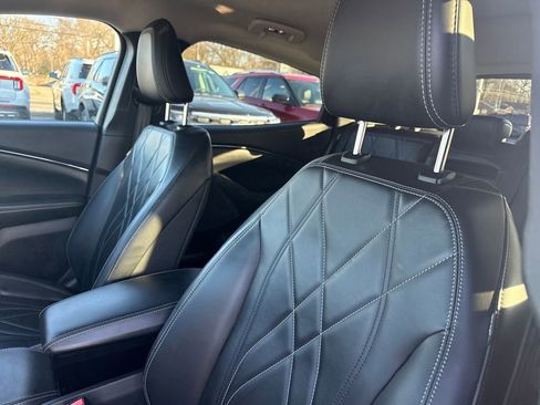 Used 2023 Ford Mustang Mach-E Select image 23