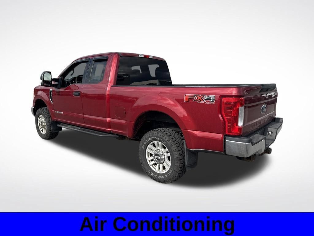 Used 2017 Ford F250 XLT w/ FX4 Off-Road Package AWD/4WD image 3