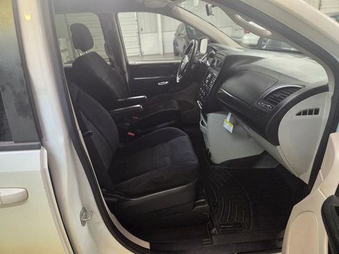 Used 2014 Dodge Grand Caravan SE w/ Quick Order Package 29E SE image 29