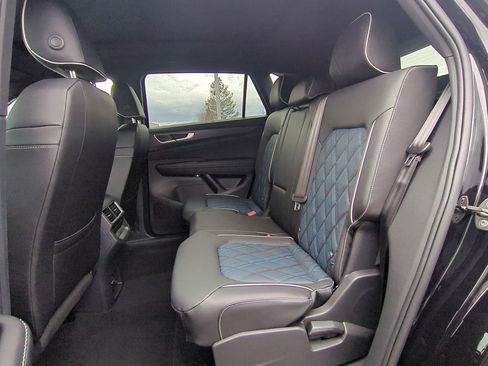 New 2026 Volkswagen Atlas Cross Sport SE image 18