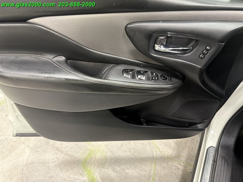 Used 2019 Nissan Murano SL AWD/4WD image 25