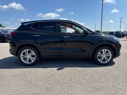Used 2023 Buick Encore GX Preferred w/ Cold Weather Comfort Package FWD image 8