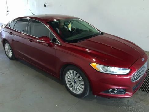 Used 2014 Ford Fusion SE w/ Equipment Group 502A FWD image 3