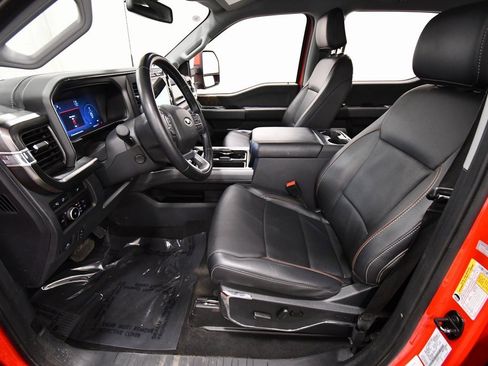 Used 2023 Ford F250 Lariat image 14