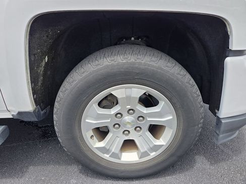 Used 2018 Chevrolet Silverado 1500 LT w/ All Star Edition AWD/4WD image 8