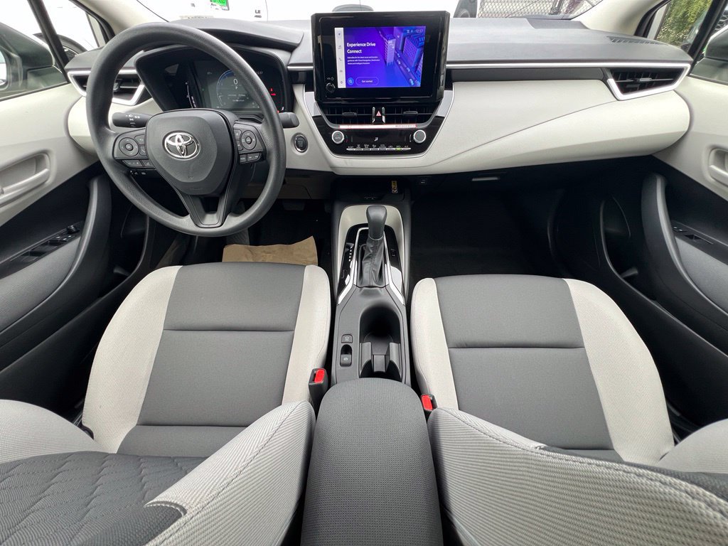 New 2027 Toyota Corolla LE w/ LE Premium Package FWD image 18