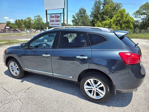 Used 2013 Nissan Rogue SV FWD image 2