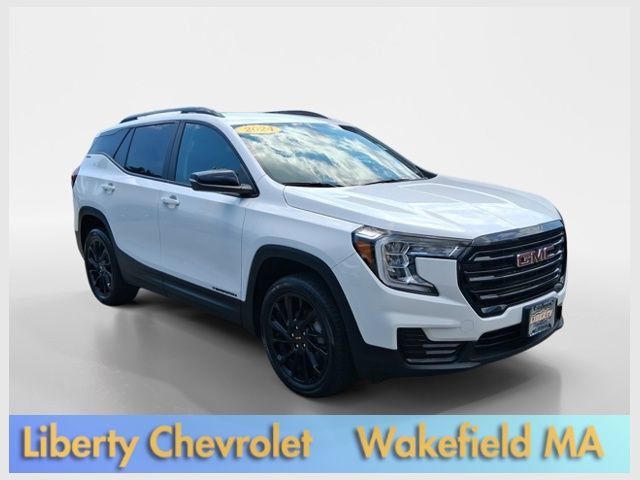 Used 2023 GMC Terrain SLE w/ Driver Convenience Package AWD/4WD image 1