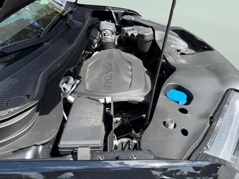 Used 2025 Honda Ridgeline Sport image 38