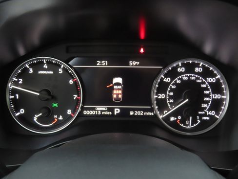 New 2026 Mitsubishi Outlander SE image 10