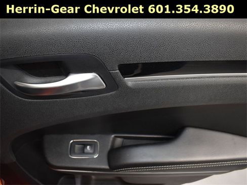 Used 2021 Chrysler 300 S image 18