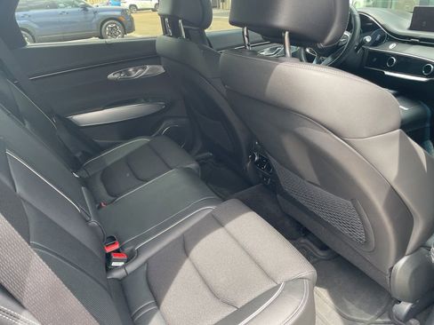 Used 2023 Genesis GV70 2.5T w/ Sport Prestige Package image 10