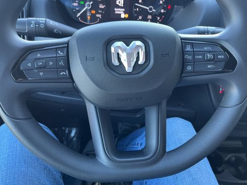 New 2025 RAM ProMaster 2500 w/ Convenience Group FWD image 13