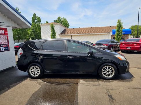 Used 2012 Toyota Prius V Three FWD image 13