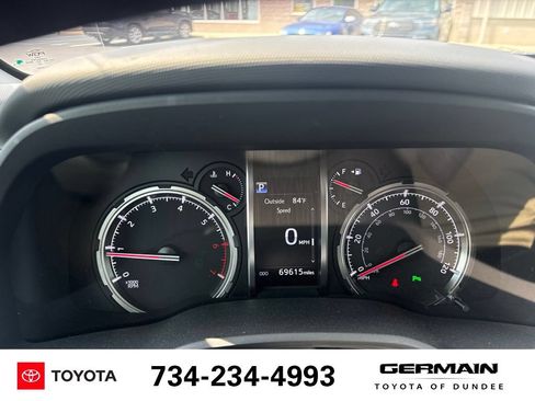 Used 2021 Toyota 4Runner Limited AWD/4WD image 13