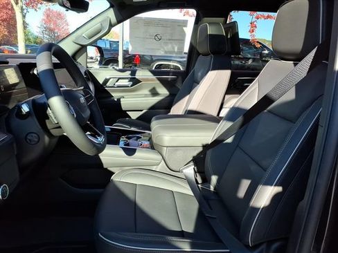 New 2026 Chevrolet Tahoe Premier AWD/4WD image 8