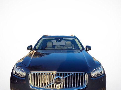Certified 2025 Volvo XC90 B5 Plus w/ Protection Package Premier image 2