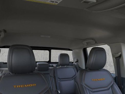 New 2025 Ford Maverick Tremor image 12