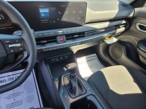 New 2026 Kia K4 FWD image 15