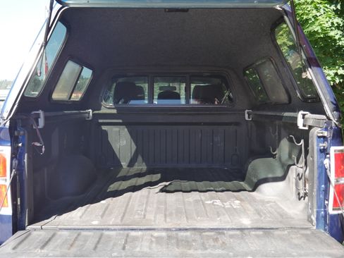 Used 2011 Ford F150 XLT w/ XLT Chrome Pkg AWD/4WD image 21