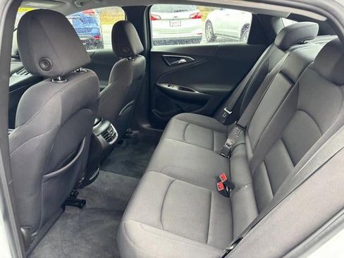 Used 2022 Chevrolet Malibu LT image 11
