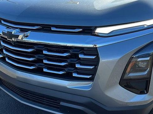 New 2026 Chevrolet Equinox LT w/ Convenience Package II image 9