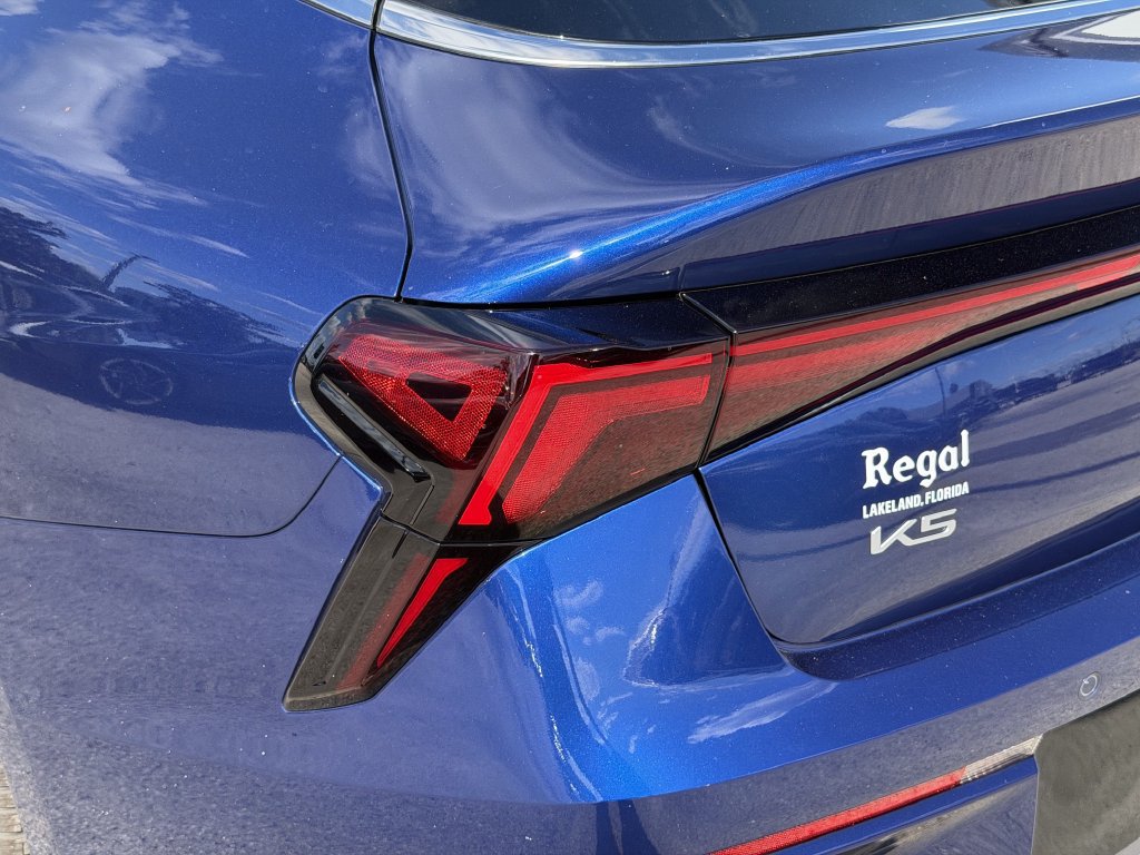 New 2027 Kia K5 GT FWD image 9
