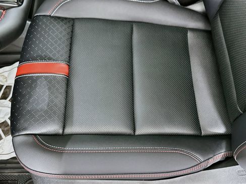 Used 2026 Chevrolet Traverse RS w/ LPO, Floor Liner Package AWD/4WD image 21