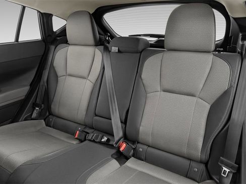 Used 2024 Subaru Crosstrek 2.5i Limited w/ Crosstrek Mirror Package image 11