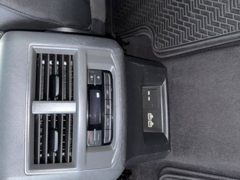 Used 2019 Volkswagen Atlas SEL R-Line image 14