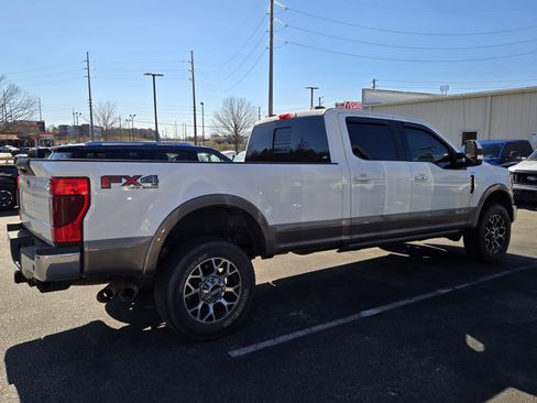 Used 2020 Ford F350 Lariat w/ Lariat Ultimate Package image 4