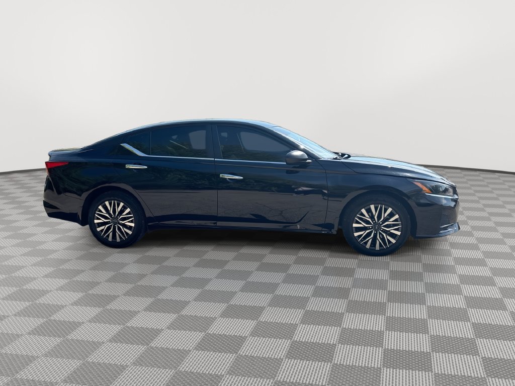 Certified 2025 Nissan Altima 2.5 SV FWD image 14