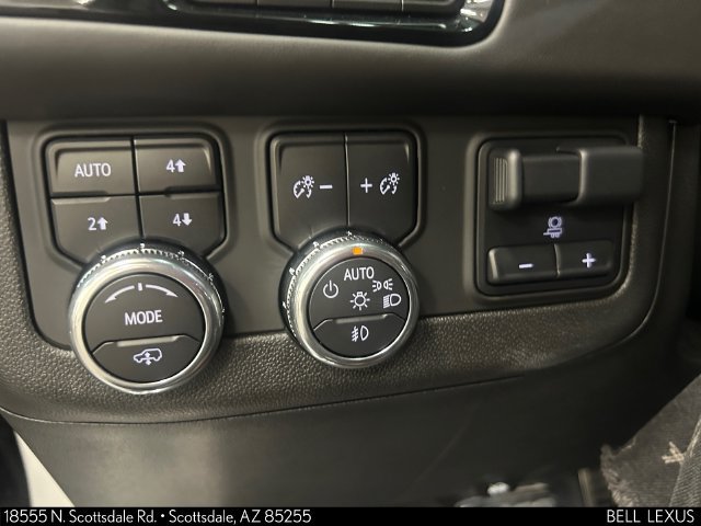 Used 2025 GMC Yukon AT4 Ultimate AWD/4WD image 24
