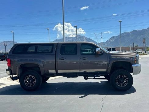 Used 2007 Chevrolet Silverado 2500 LTZ w/ Safety Package AWD/4WD image 8