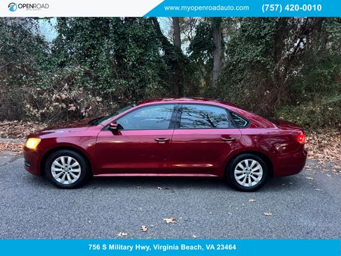 Used 2015 Volkswagen Passat 1.8T S image 1