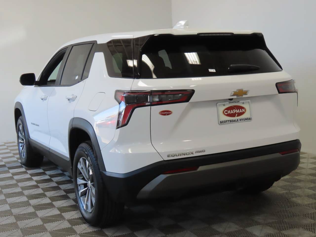 Certified 2026 Chevrolet Equinox LT AWD/4WD image 3