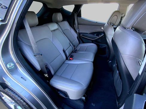 Used 2018 Hyundai Santa Fe Sport AWD/4WD image 19