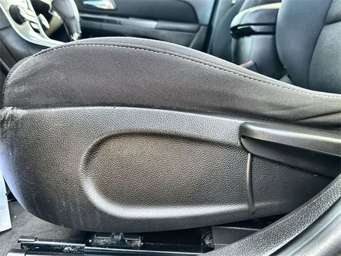 Used 2014 Chevrolet Cruze LT w/ Technology Package image 12