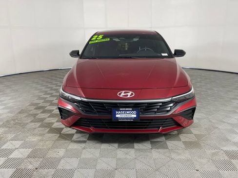 Used 2025 Hyundai Elantra Sport FWD image 18