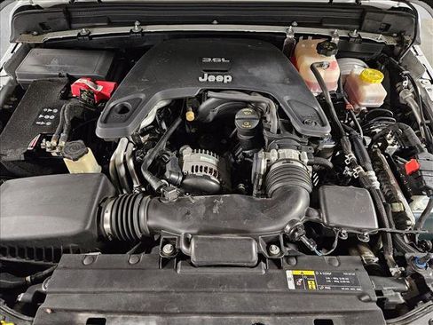 Used 2020 Jeep Wrangler Sport image 17