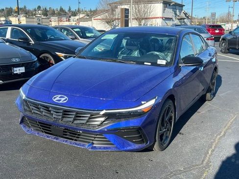 New 2026 Hyundai Elantra SEL Sport Premium FWD image 3