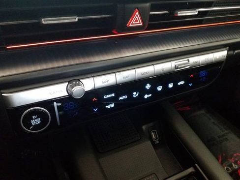Used 2024 Hyundai Ioniq 6 Limited RWD image 7