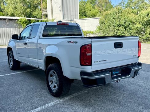 Used 2022 Chevrolet Colorado W/T w/ WT Convenience Package AWD/4WD image 4
