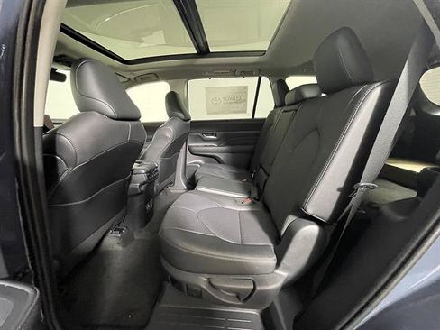 New 2026 Toyota Grand Highlander AWD image 11