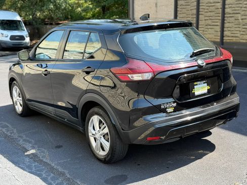 Used 2021 Nissan Kicks S FWD image 8