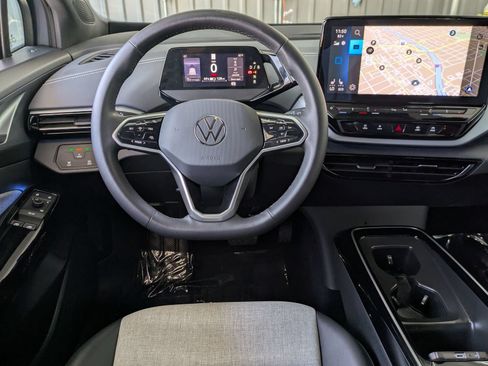 Used 2023 Volkswagen ID.4 Pro RWD image 8
