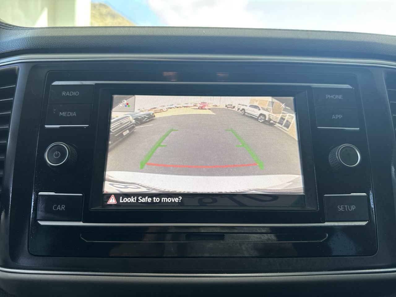 Used 2018 Volkswagen Atlas S FWD image 14