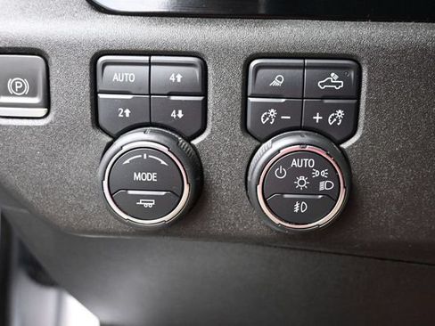 Used 2024 Chevrolet Silverado 3500 High Country w/ High Country Premium Package AWD/4WD image 28